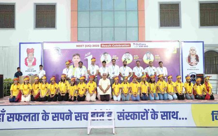 सीएलसी में नीट-2025 चयनित विद्यार्थियों का भव्य सम्मान समारोह आयोजित