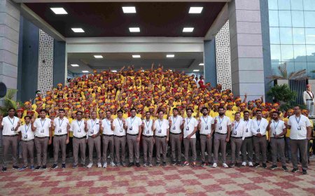 सीएलसी में नीट 2025 में चयनित सीएलसीयन्स का सम्मान समारोह