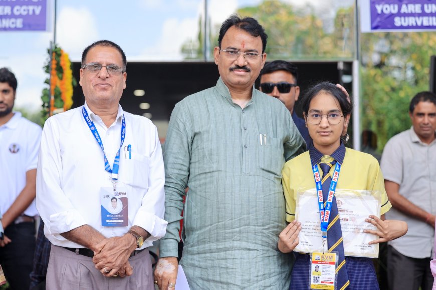 सीएलसी के केवीएम स्कूल की वंदना हिंदी दिवस पर सम्मानित