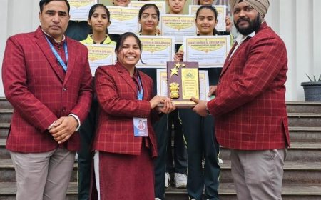 शेखावाटी हस्तशिल्प एवं पर्यटन मेला 2026 में सीएलसी हाई स्कूल की छात्राओं ने हासिल किया द्वितीय स्थान