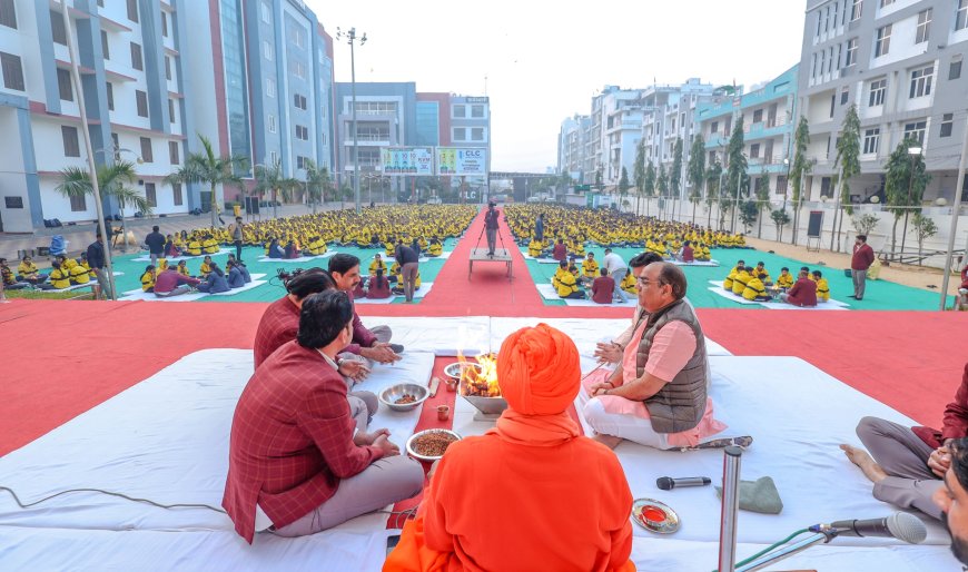 सीएलसी में पवित्र हवन के साथ हुआ नववर्ष का स्वागत, 11 हवन कुंडों में आहुतियों के साथ की गई सर्वमंगल की कामना